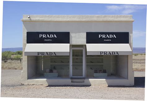 desert prada store|prada marfa gossip girl.